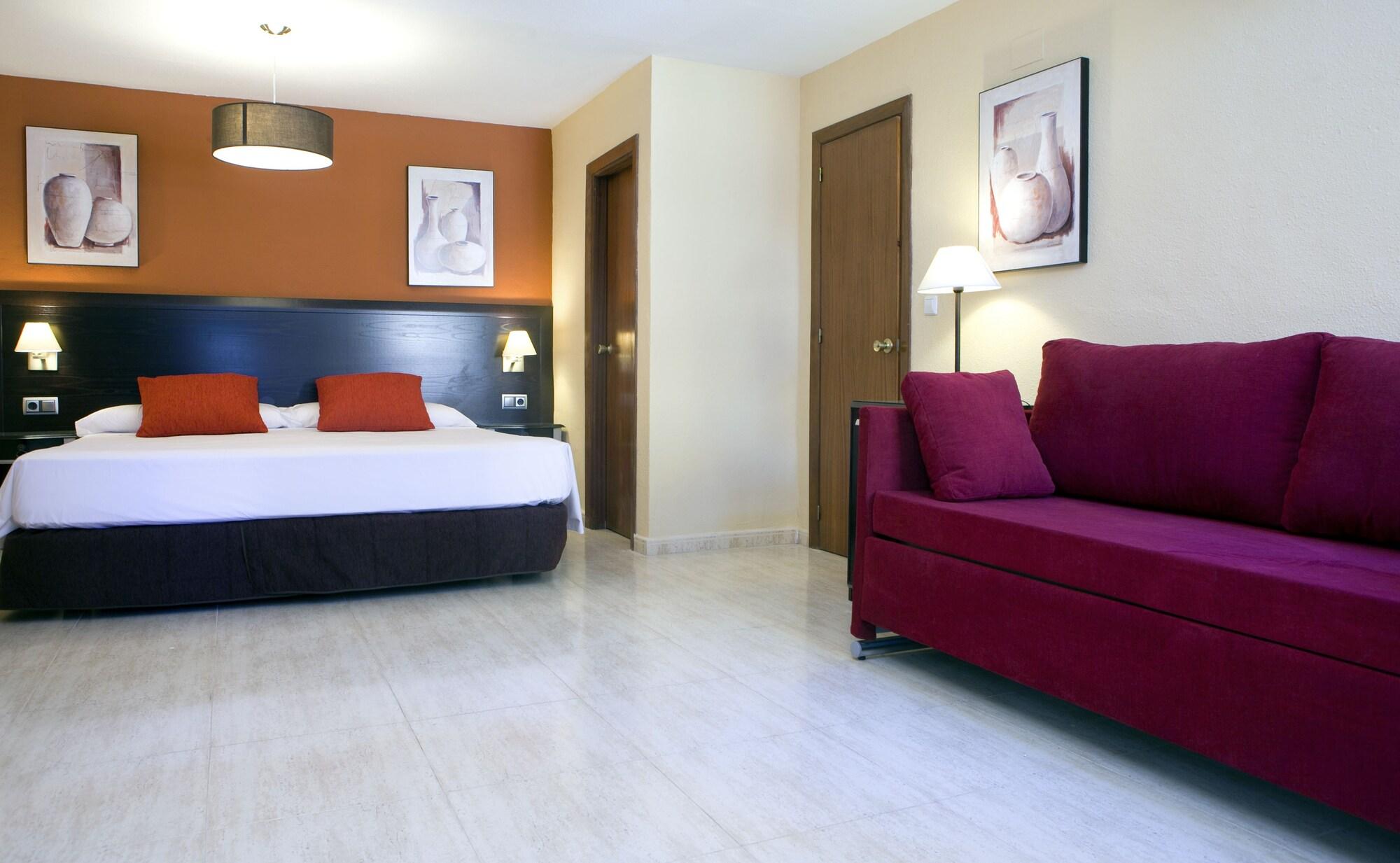 Moon Dreams Fuengirola Hotel Bagian luar foto