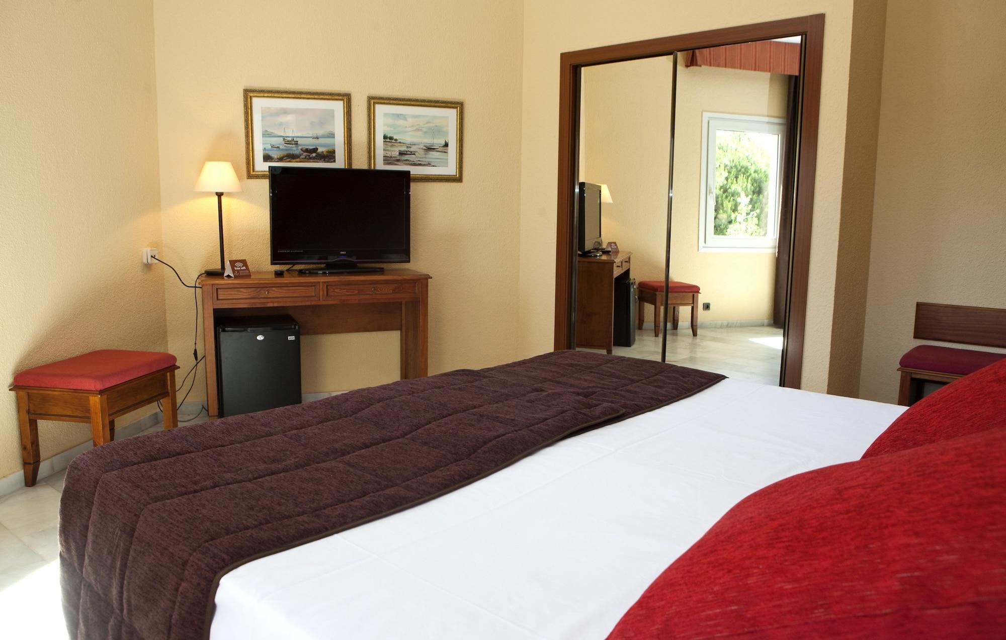 Moon Dreams Fuengirola Hotel Bagian luar foto