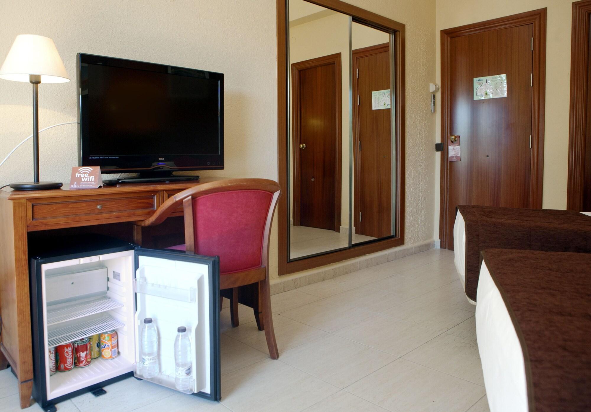 Moon Dreams Fuengirola Hotel Bagian luar foto