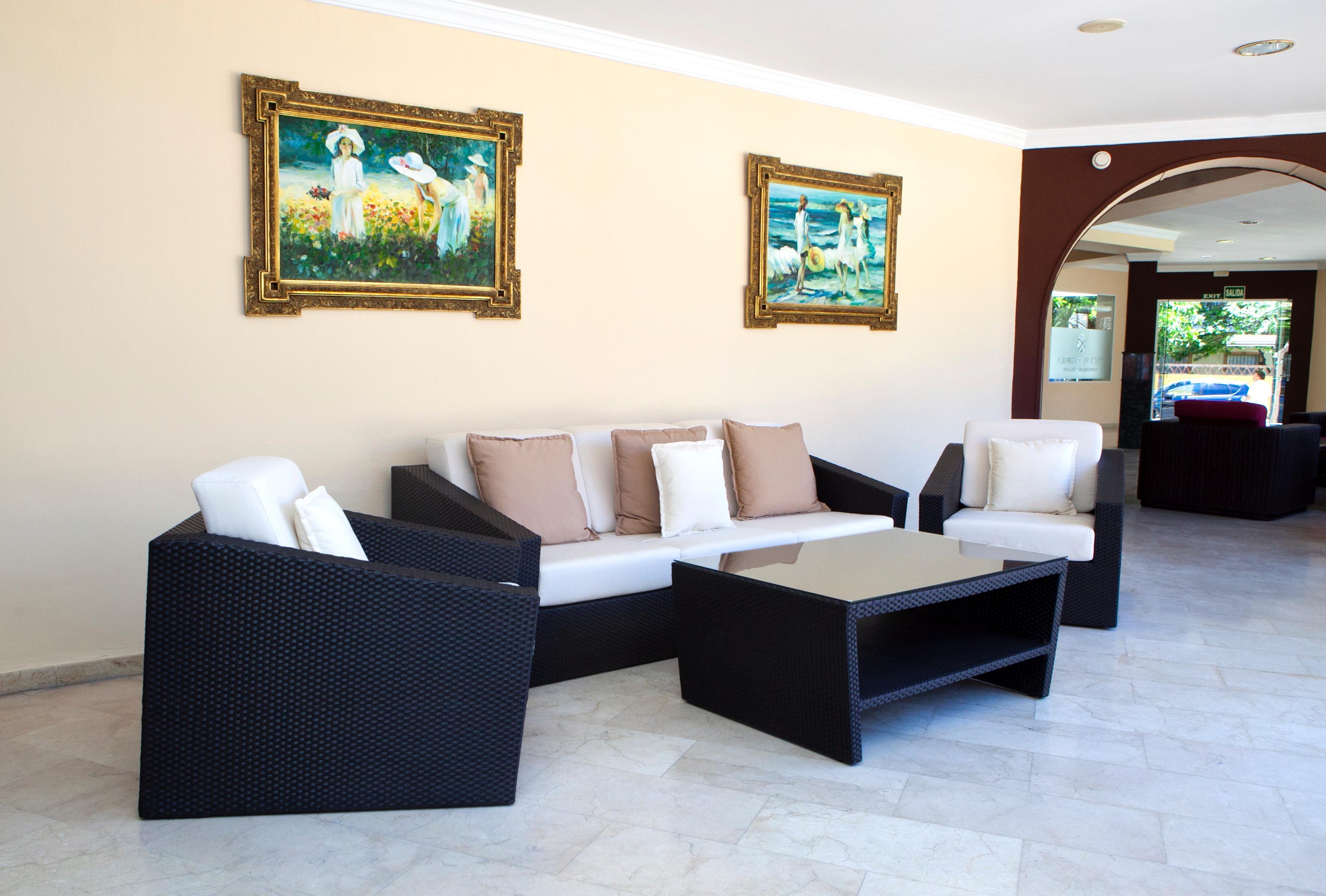 Moon Dreams Fuengirola Hotel Bagian luar foto