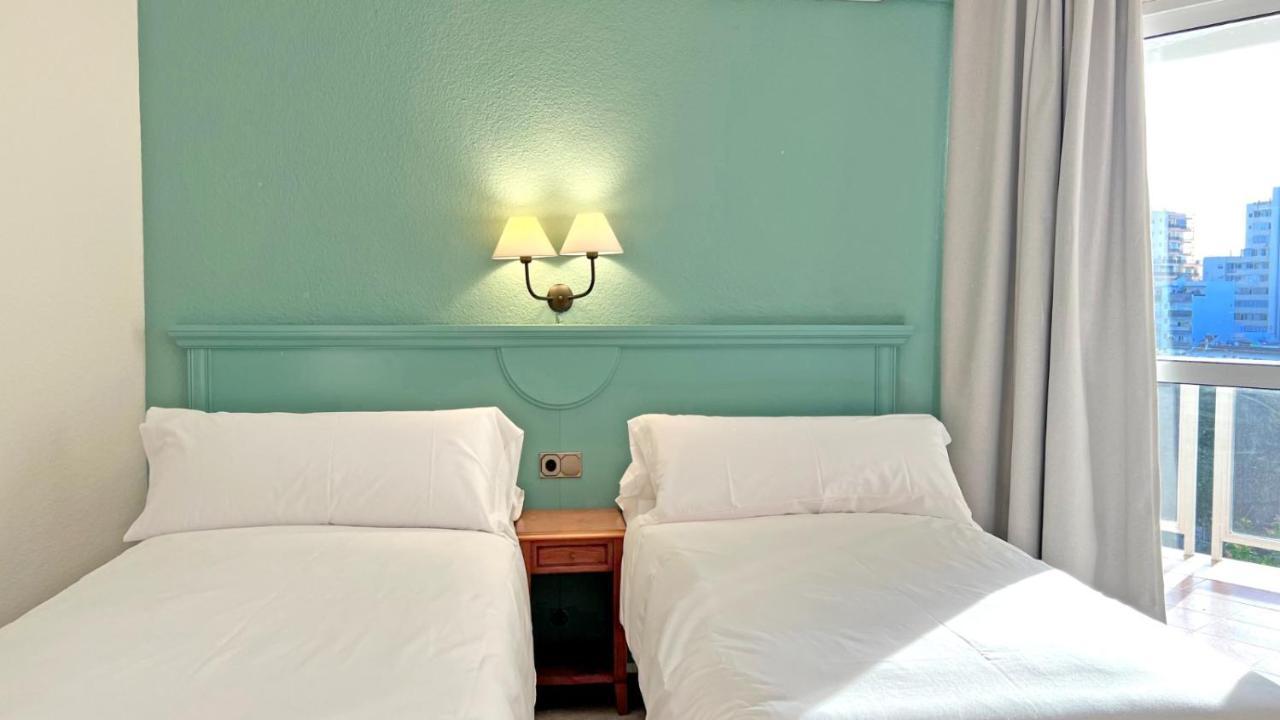 Moon Dreams Fuengirola Hotel Bagian luar foto