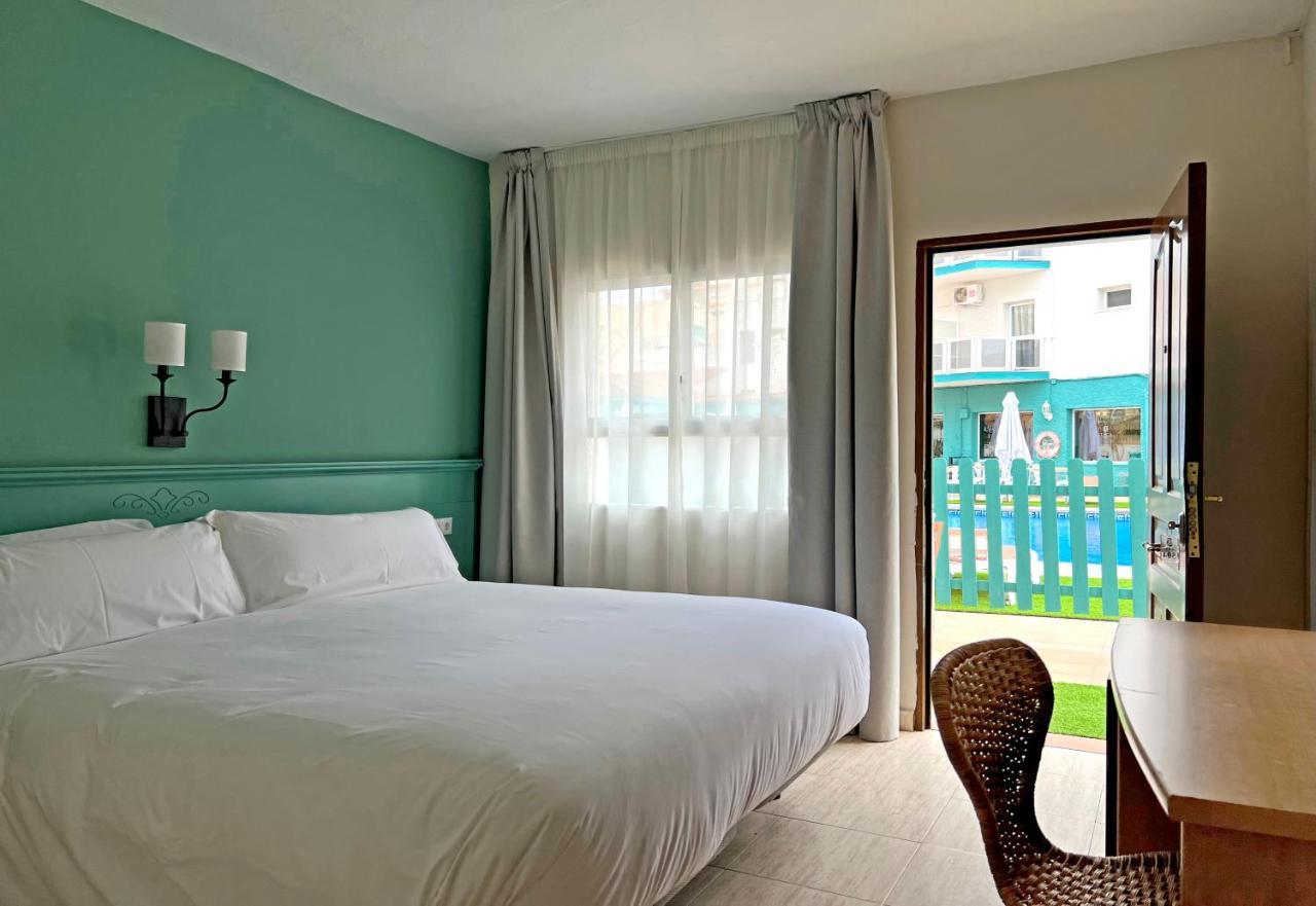 Moon Dreams Fuengirola Hotel Bagian luar foto