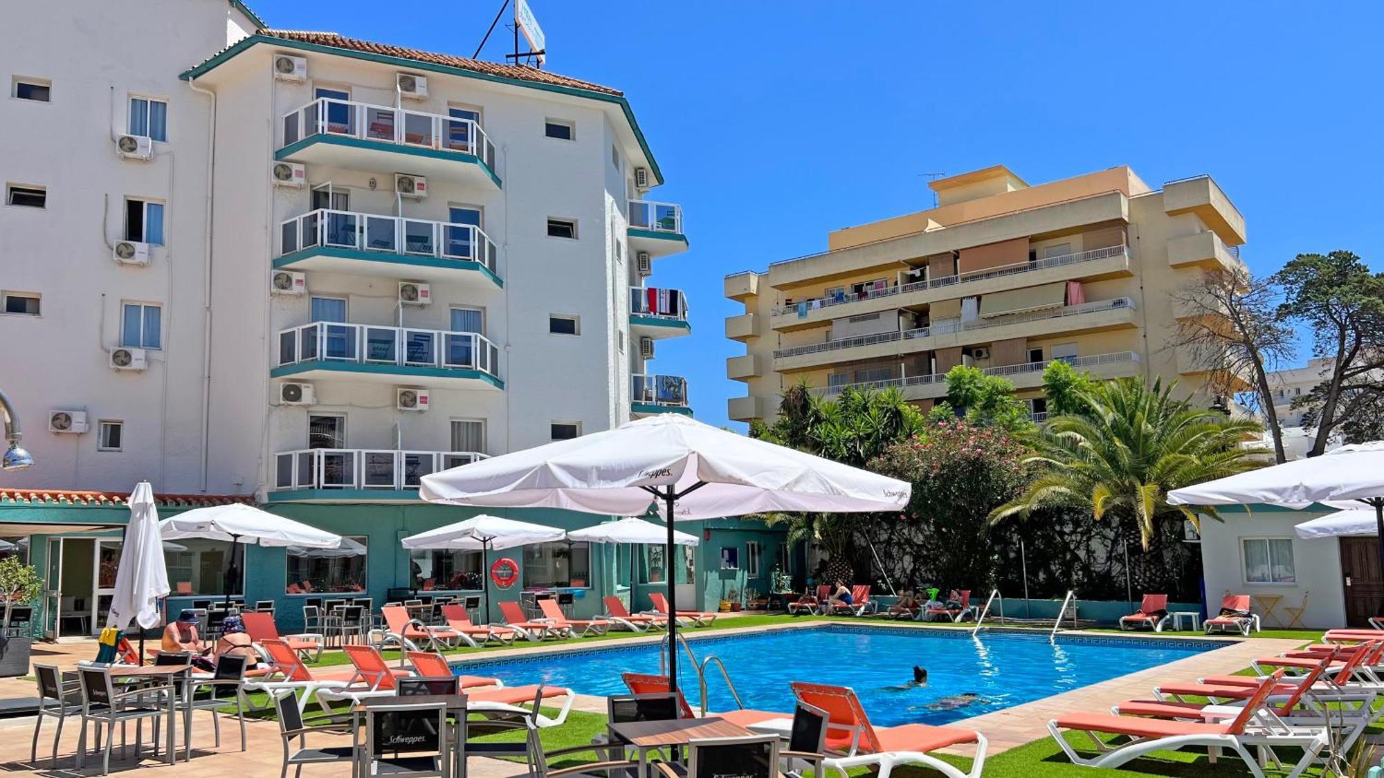 Moon Dreams Fuengirola Hotel Bagian luar foto